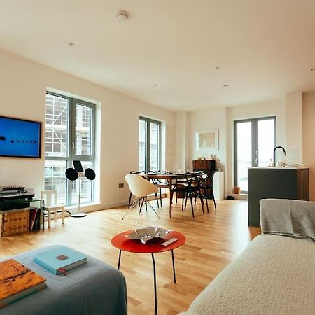 3 Bedroom Penthouse With Terrace And Skyline In Battersea London Eksteriør billede
