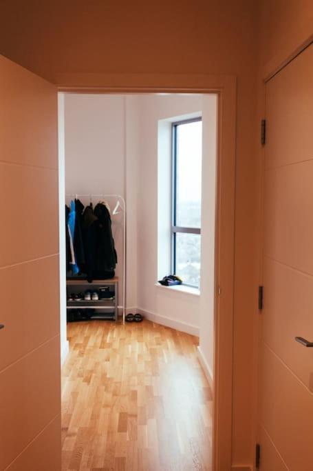 3 Bedroom Penthouse With Terrace And Skyline In Battersea London Eksteriør billede